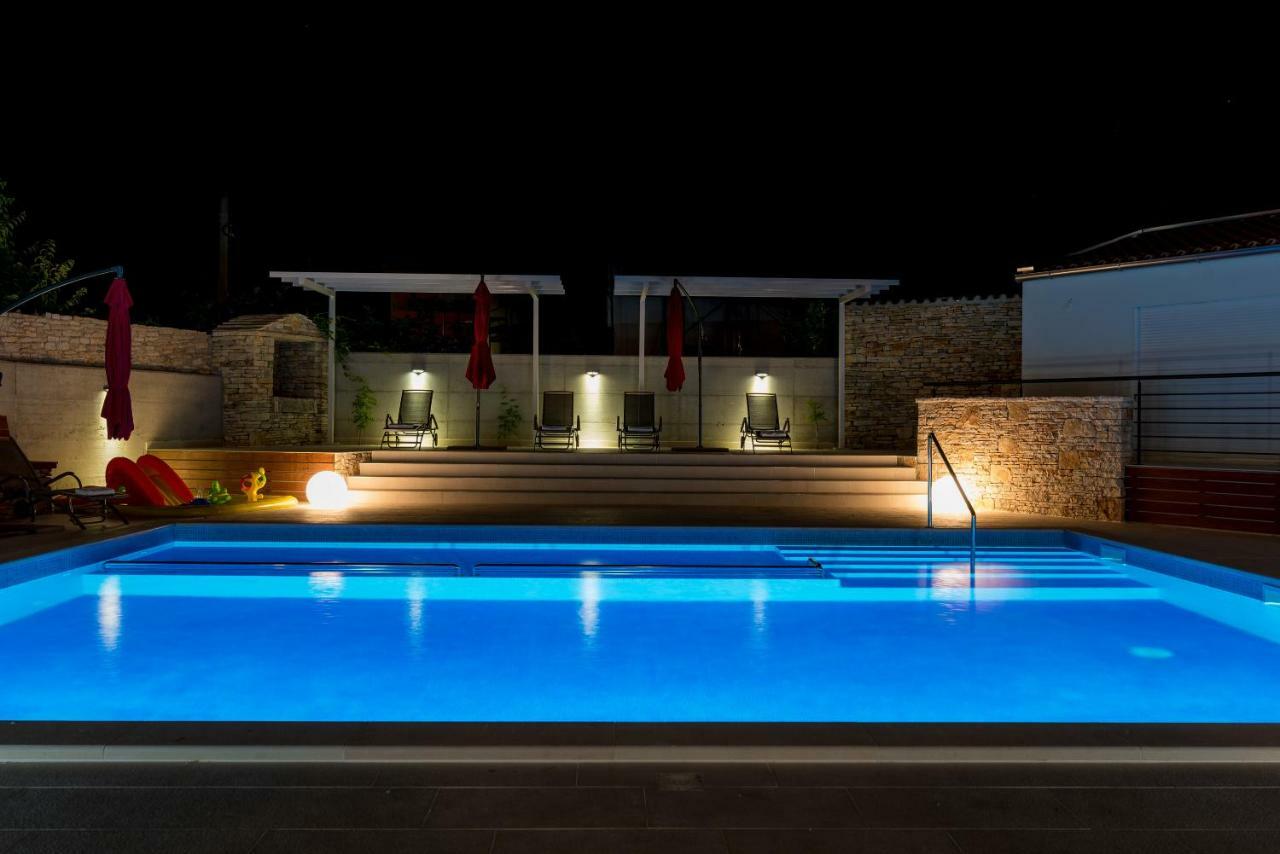 Villa Anja 1St Floor Peroj Exterior foto