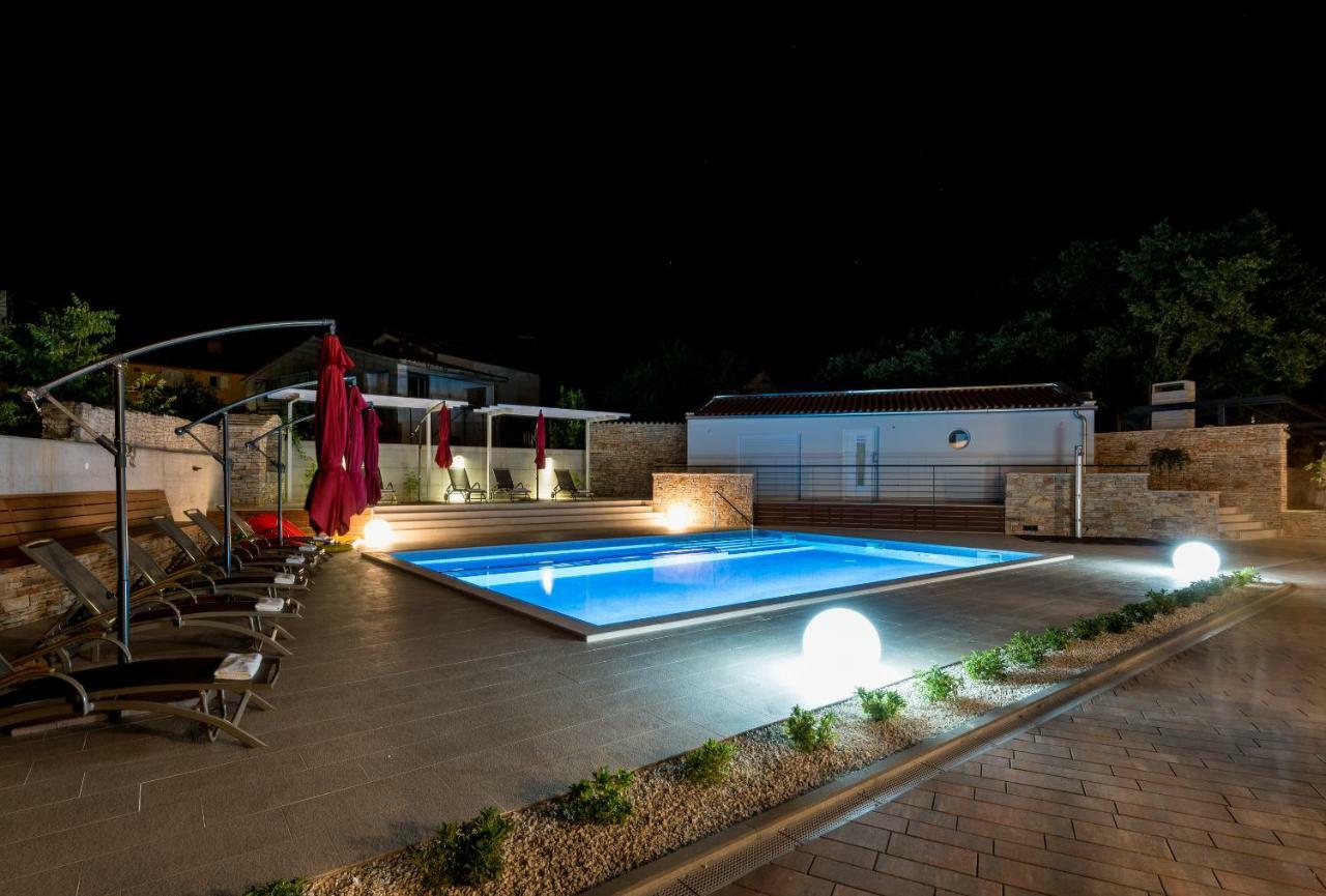 Villa Anja 1St Floor Peroj Exterior foto